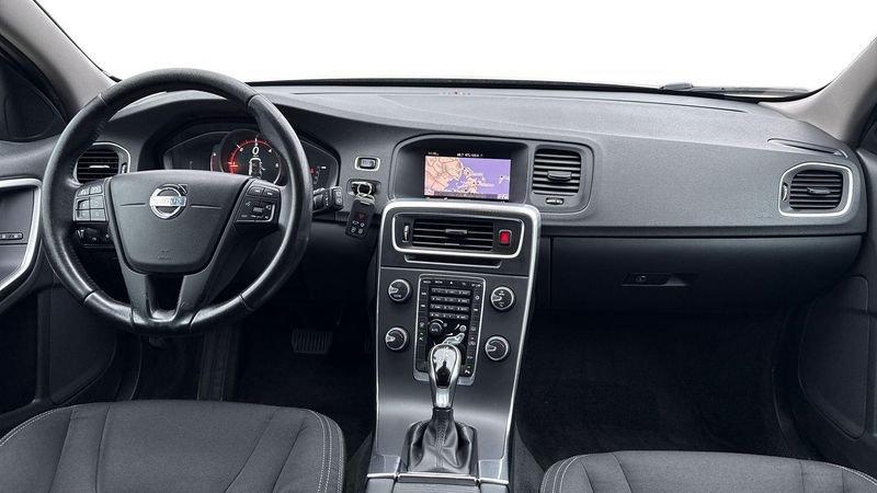 Volvo V60 I 2014 2.0 D3 Momentum Geartronic