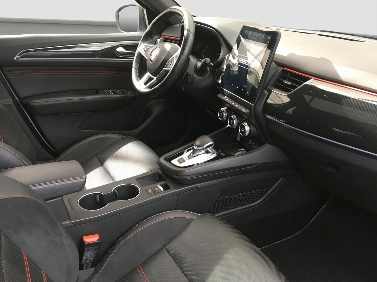 Renault Arkana Hybrid E-Tech 145 CV R.S. Line