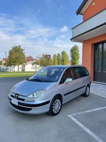 Peugeot 807 2.0 HDi 7 posti