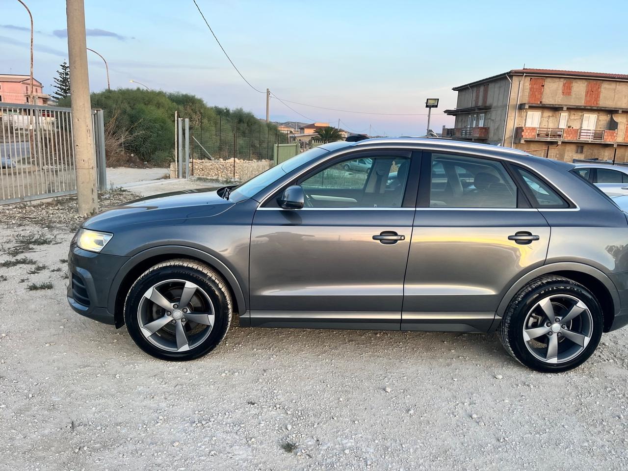 Audi Q3 2.0 TDI 150 CV quattro S tronic automatica tetto apribile