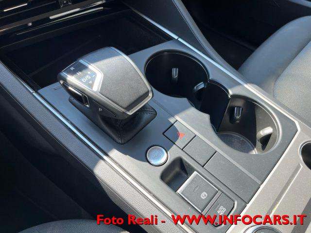 VOLKSWAGEN Touareg 3.0 V6 TDI SCR 231 cv PROMO !