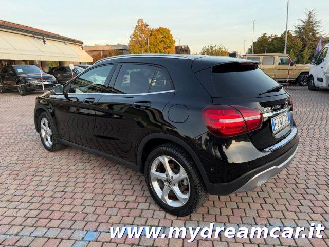 MERCEDES-BENZ GLA 200 d Automatic Sport