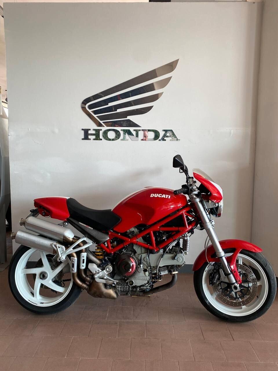 Ducati Monster S2R 1000