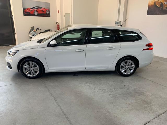 PEUGEOT 308 BlueHDi 130 EAT8 SW Business