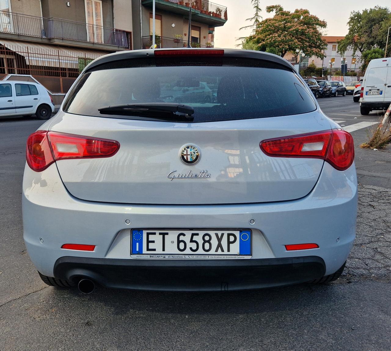 Alfa Romeo Giulietta 1.6 JTDm-2 105 CV Distinctive