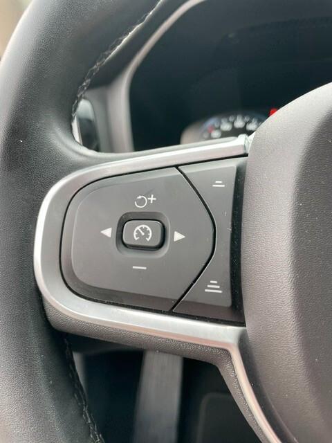 Volvo V60 B4 (d) Geartronic Momentum Business Perfetta Tagliandata