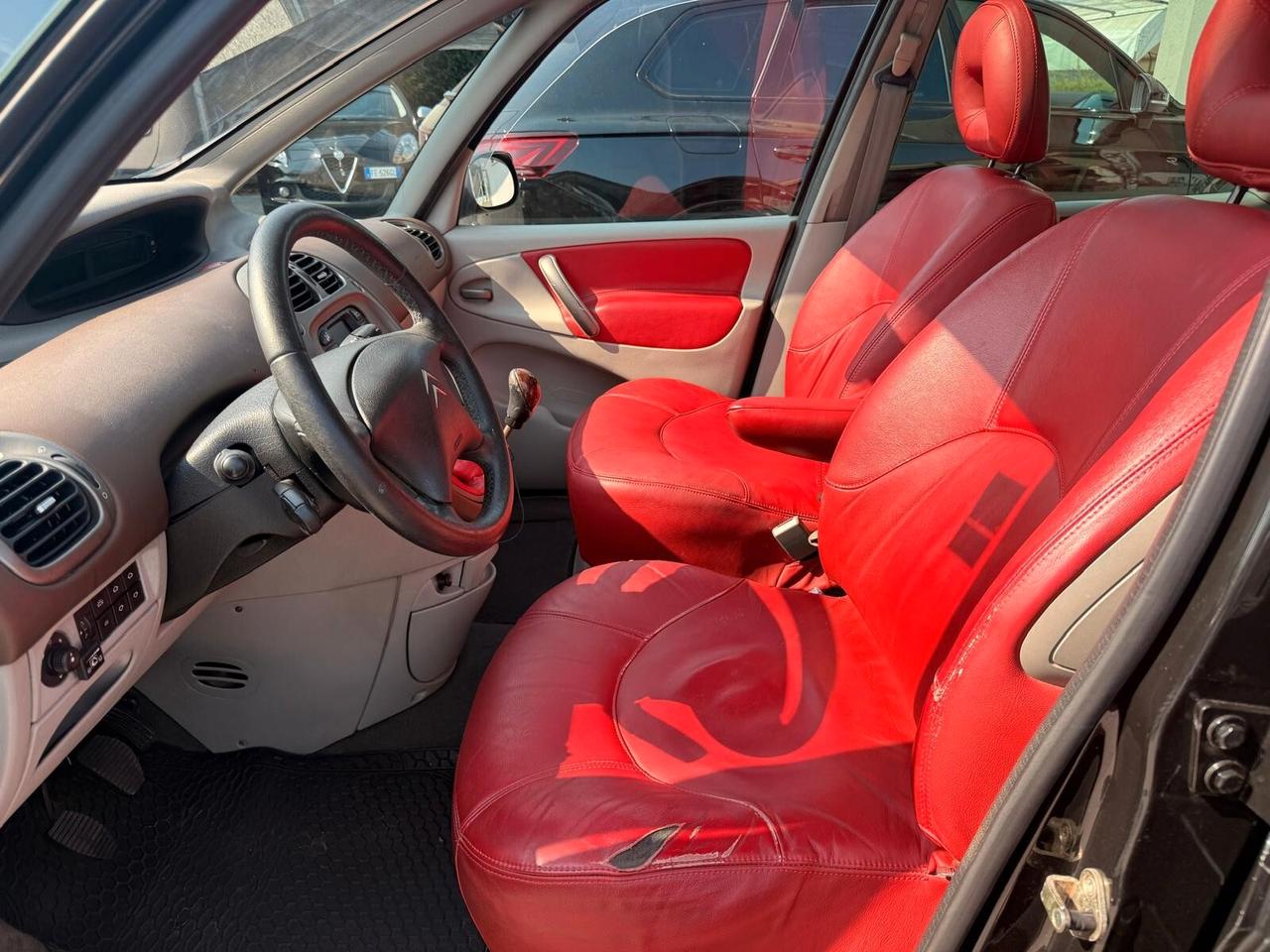 Citroen Xsara Picasso 1.8 16V GPL EXCLUSIVE
