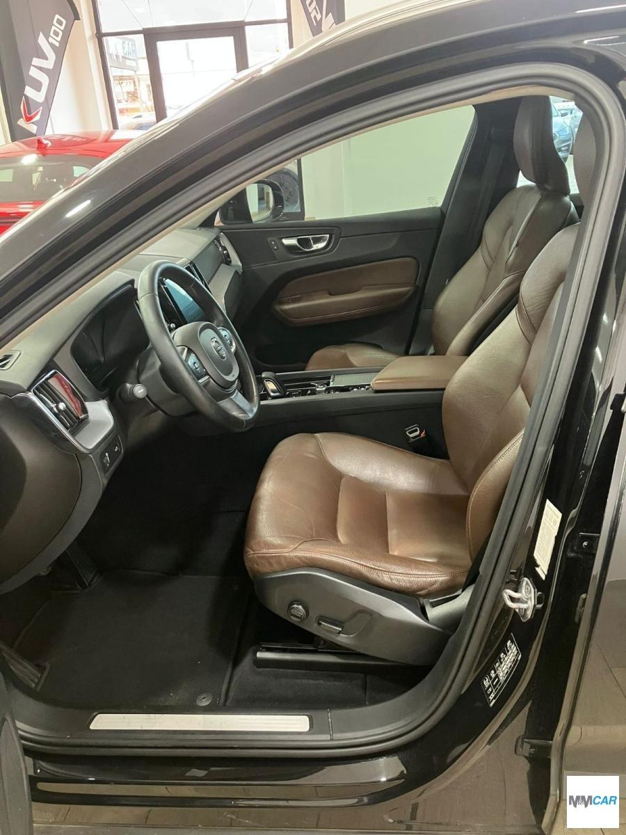 VOLVO - XC60 - B5 AWD Geartronic Business Plus