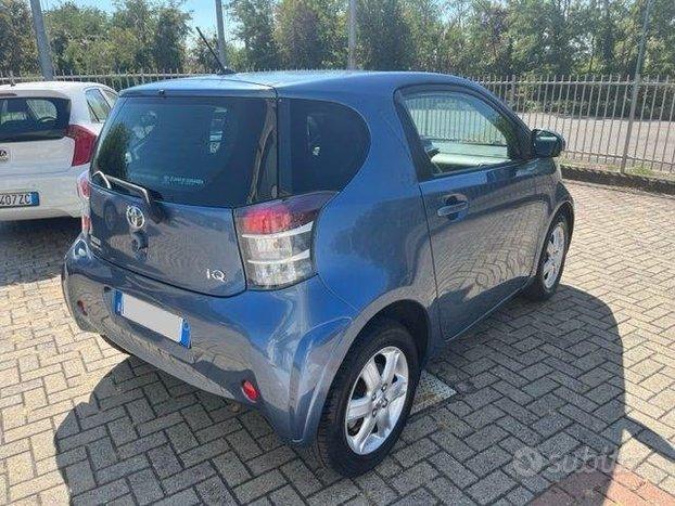 Toyota iQ 1.0 CVT Lounge