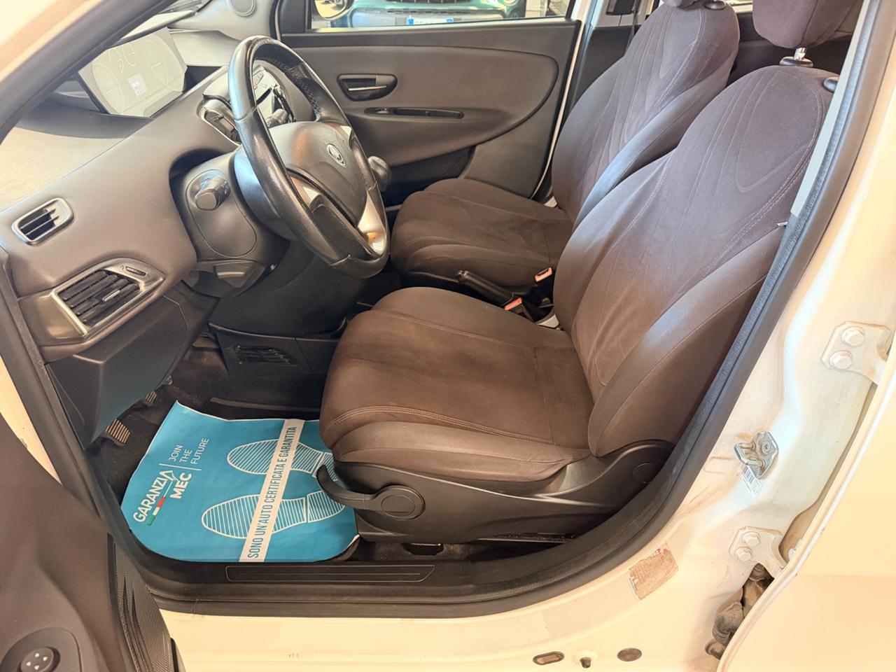 Lancia Ypsilon 1.2 69 CV 5 porte GPL Ecochic Gold