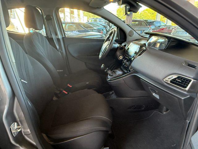LANCIA Ypsilon 1.0 FireFly 5 porte S&S Hybrid Ecochic Gold