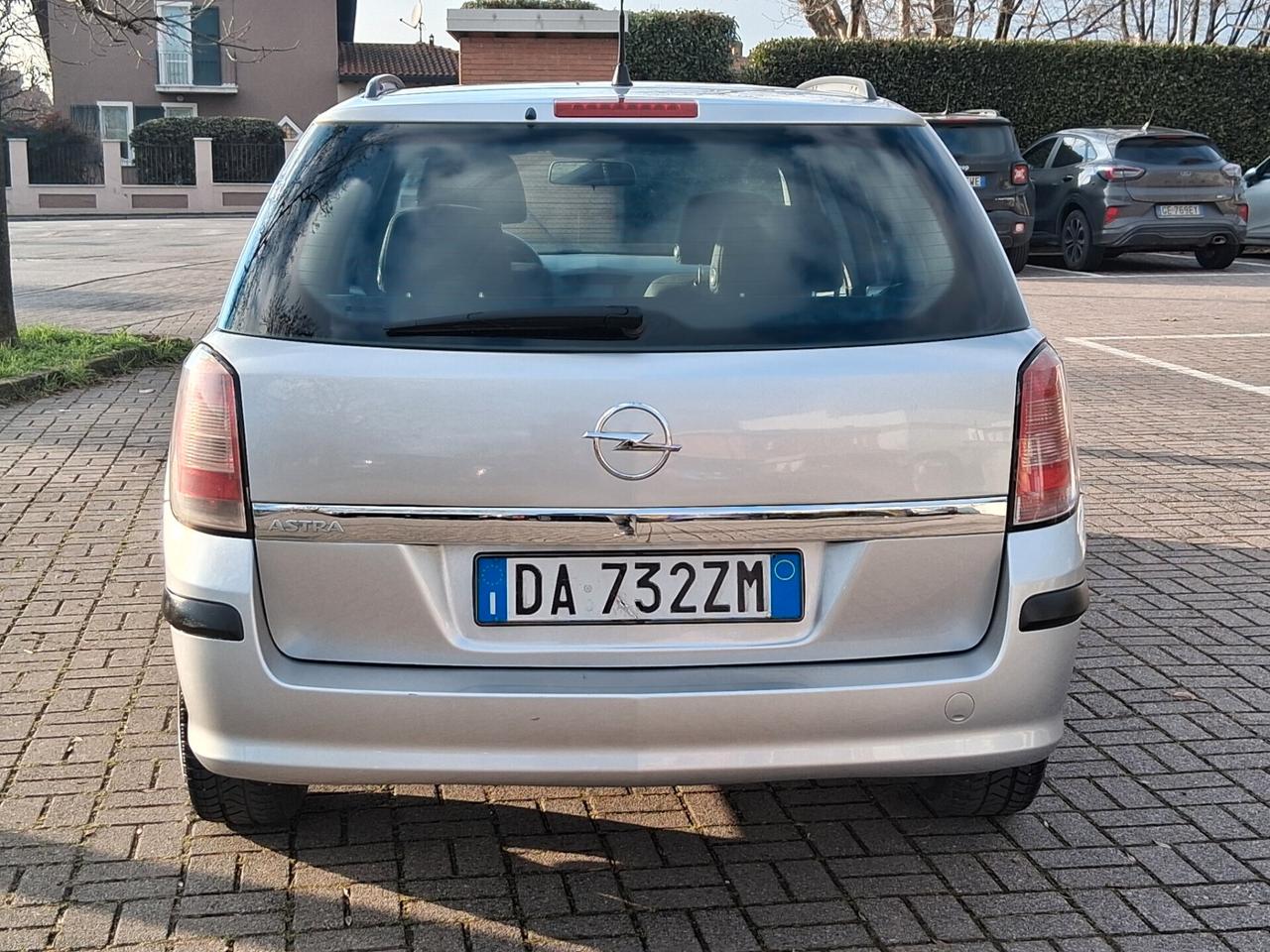 Opel Astra 1.9 CDTI 120CV Station Wagon Cosmo..320 147 1147 WHATSAPP