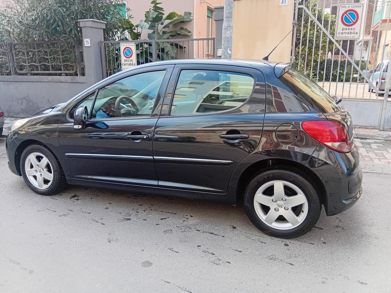 Peugeot 207 1.4 HDi Diesel Per Neopatentati