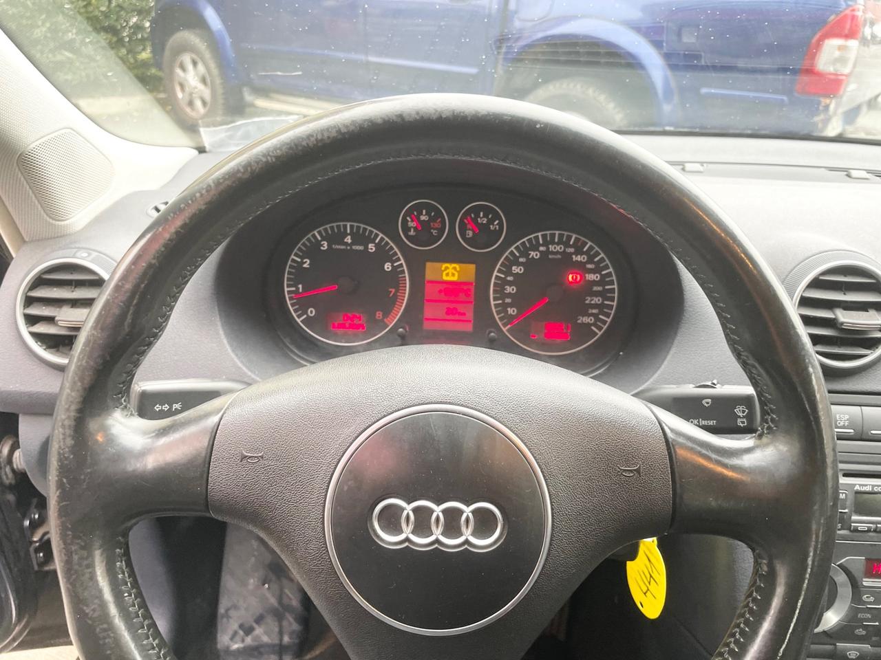 Audi A3 1.6 FSI *DA SISTEMARE / X COMMERCIANTIi