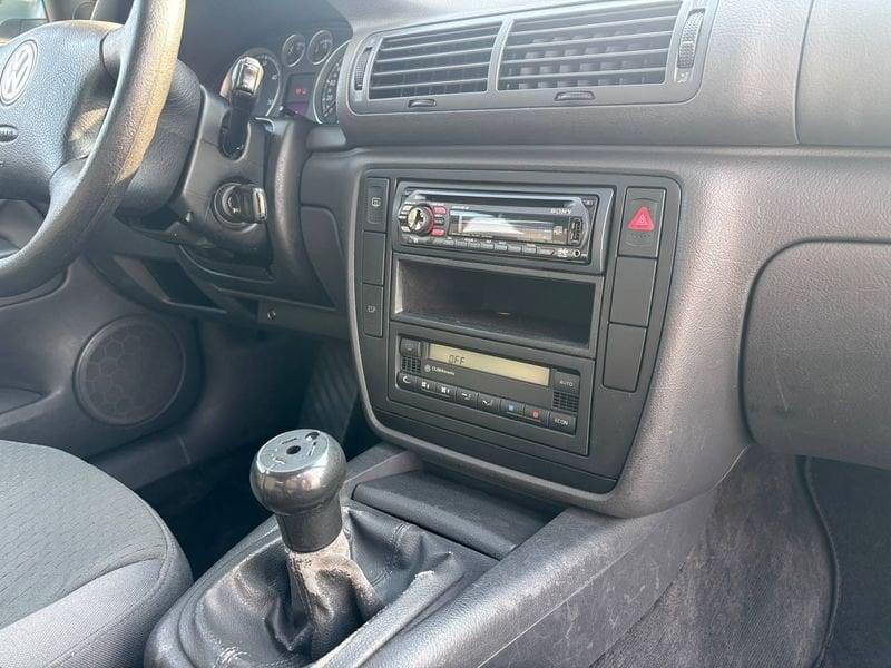 Volkswagen Passat NEOP. 1.9 Diesel 130cv