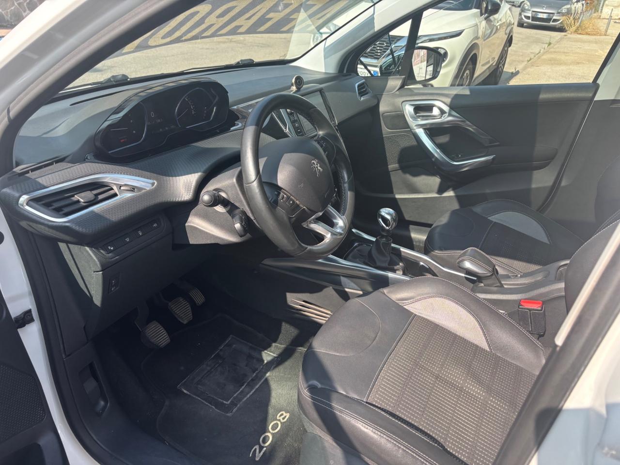 Peugeot 2008 1.6 e-HDi 92 CV Stop&Start Allure
