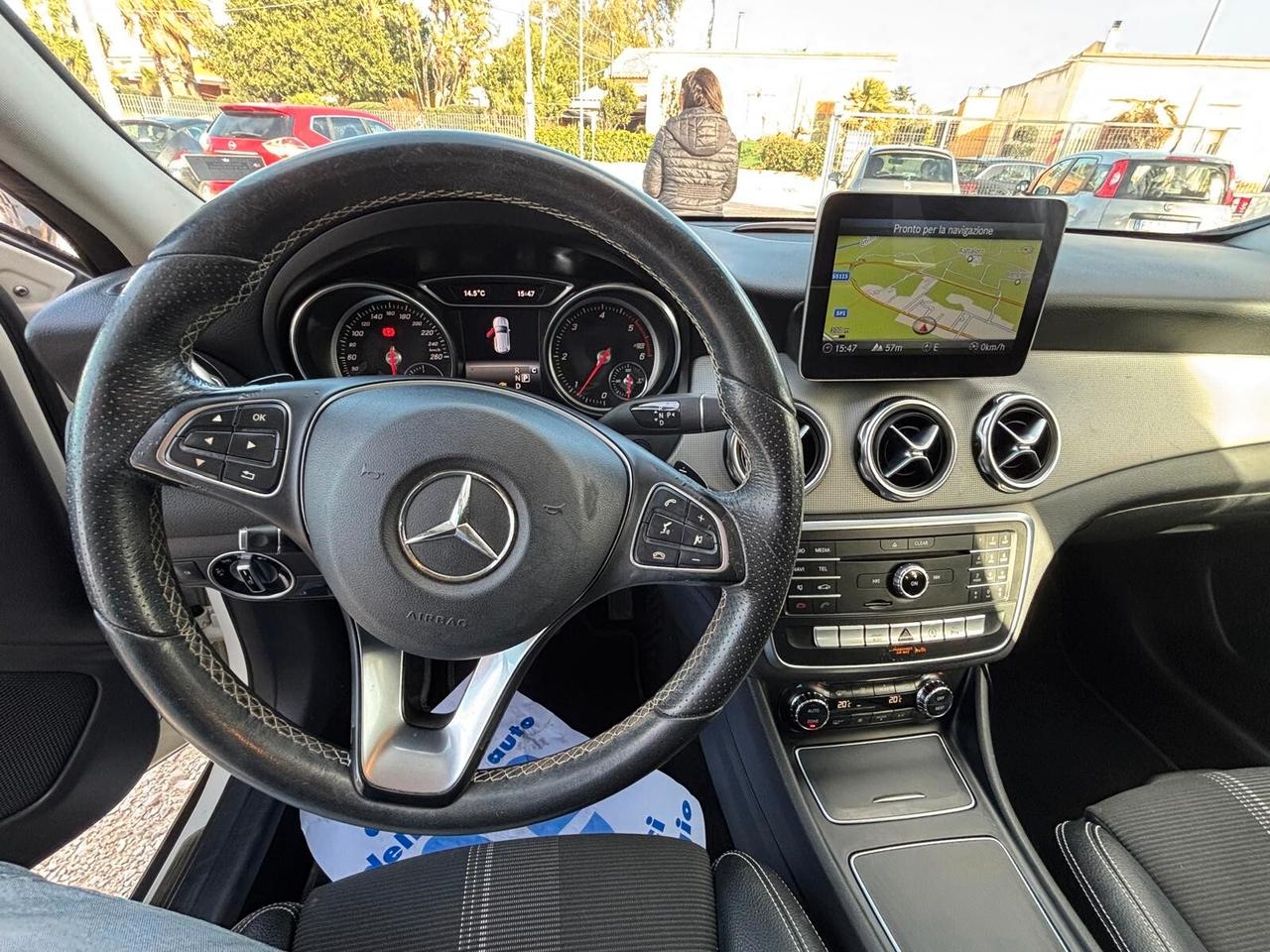 Mercedes-benz GLA 200 d Automatic Sport