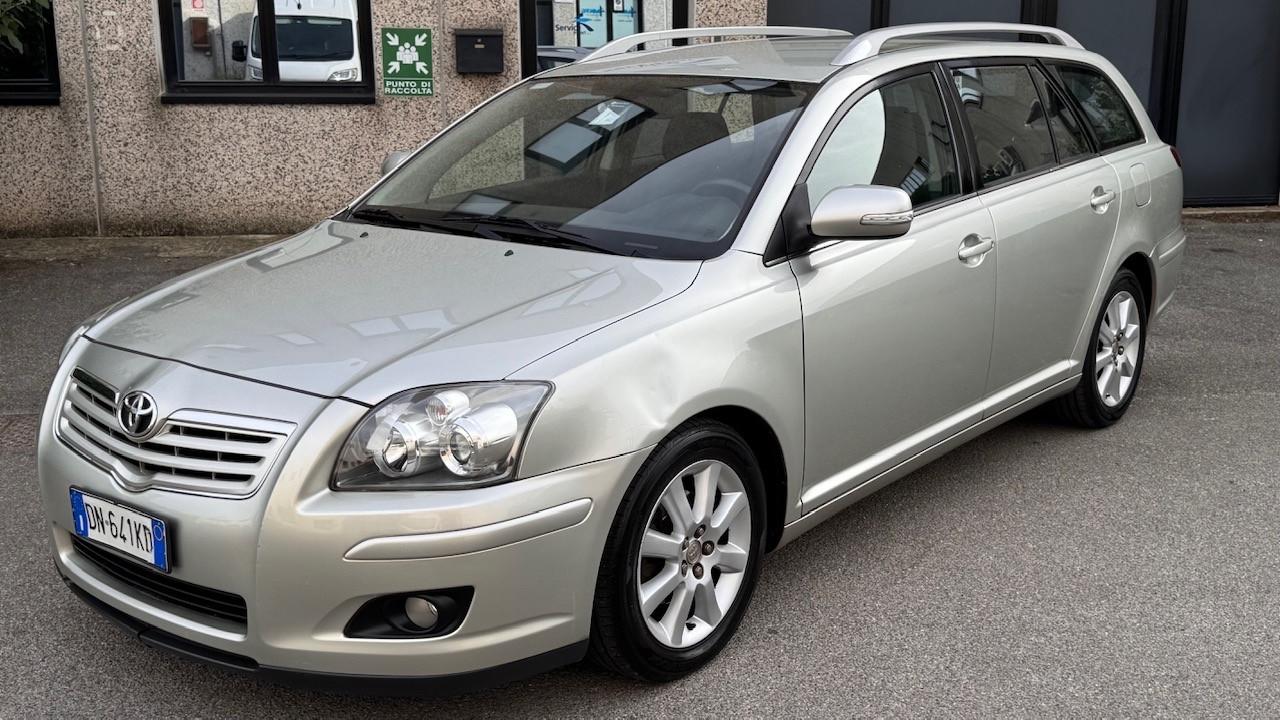 Toyota Avensis 1.8 16V Station Wagon