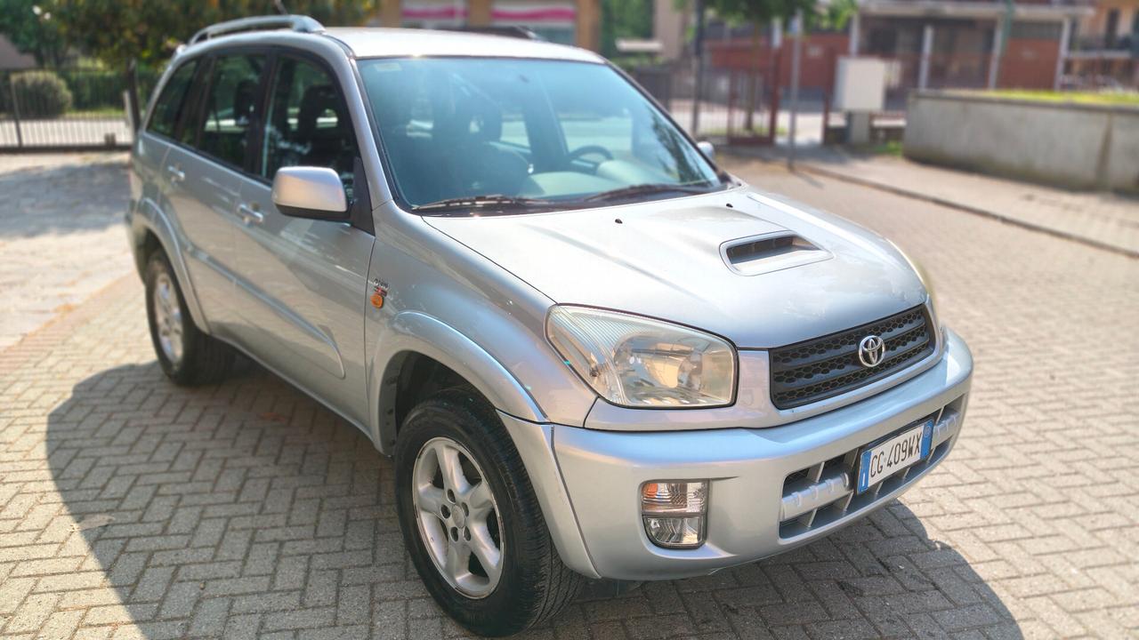 Toyota RAV 4 2.0 Tdi D-4D 5p Sol Gancio traino