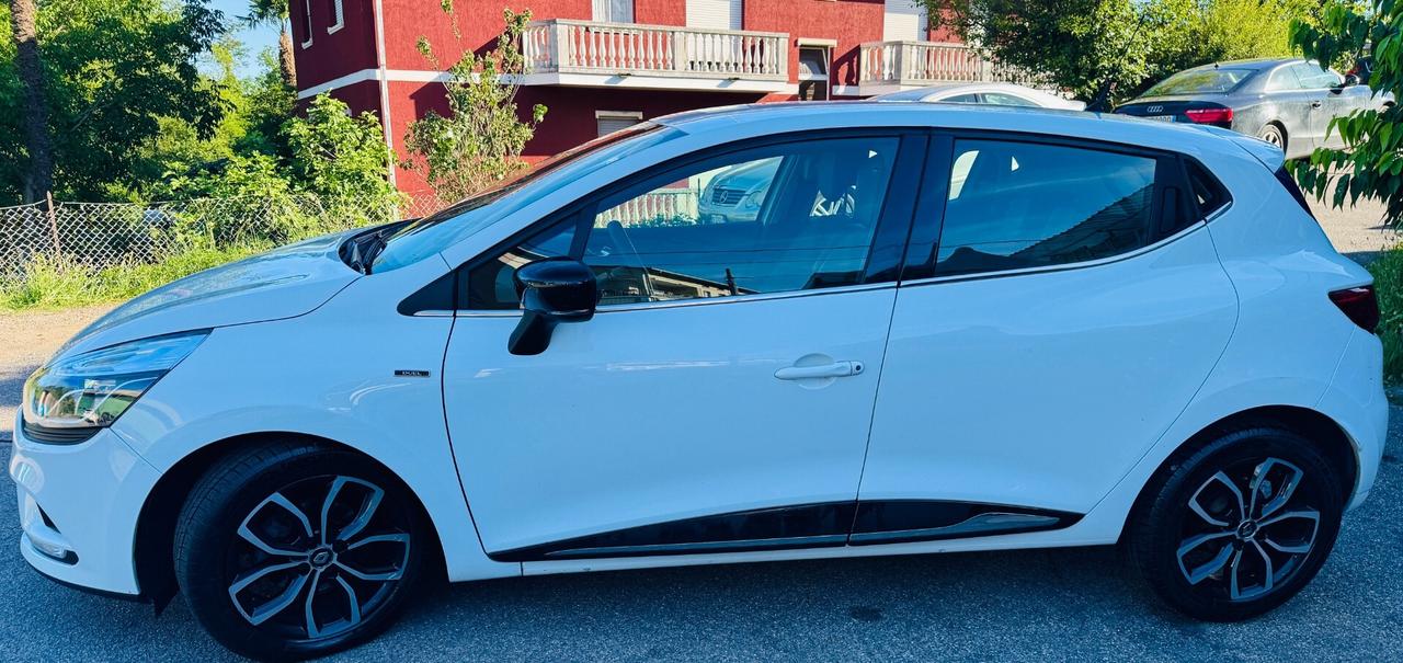 Renault Clio Sporter dCi 8V 75 CV Moschino Aurocarro