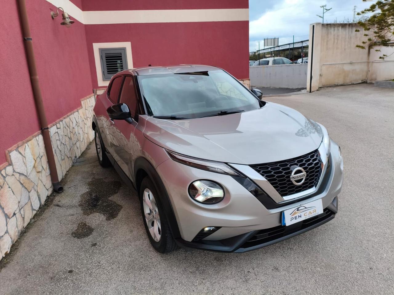 Nissan Juke 1.0 DIG-T 114 CV N-Connecta