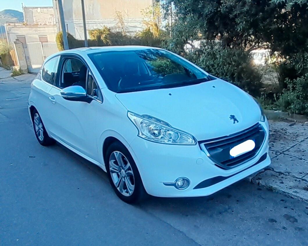 Peugeot 208 1.2 VTi 82 CV 3 porte Allure