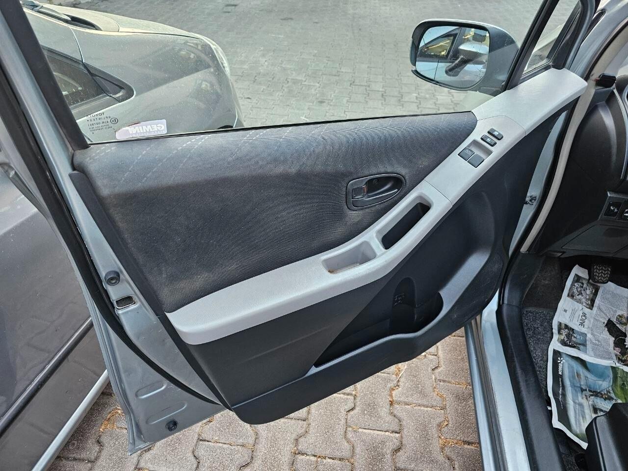 Toyota Yaris 1.4 D-4D 5 porte