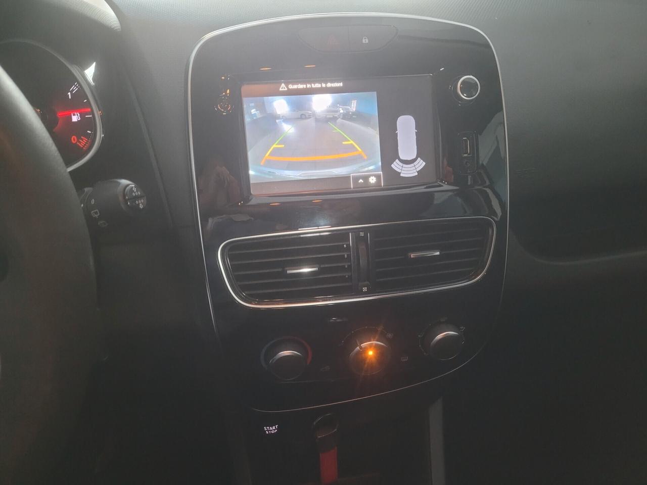 Renault Clio dCi 8V 75 CV 5 porte Moschino Zen