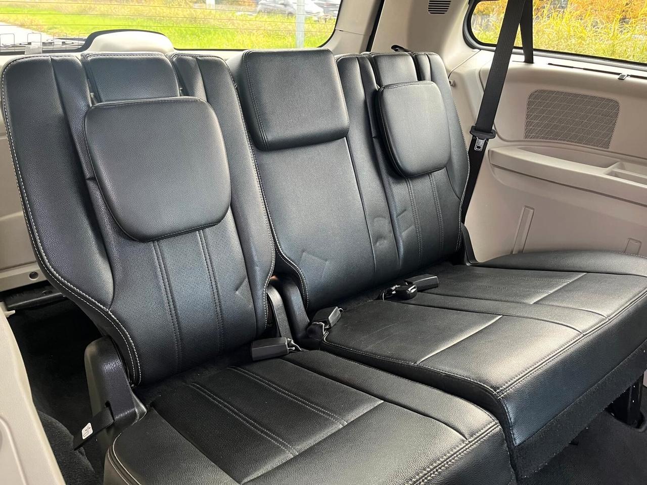 Lancia Voyager 2.8 Turbodiesel 163 CV