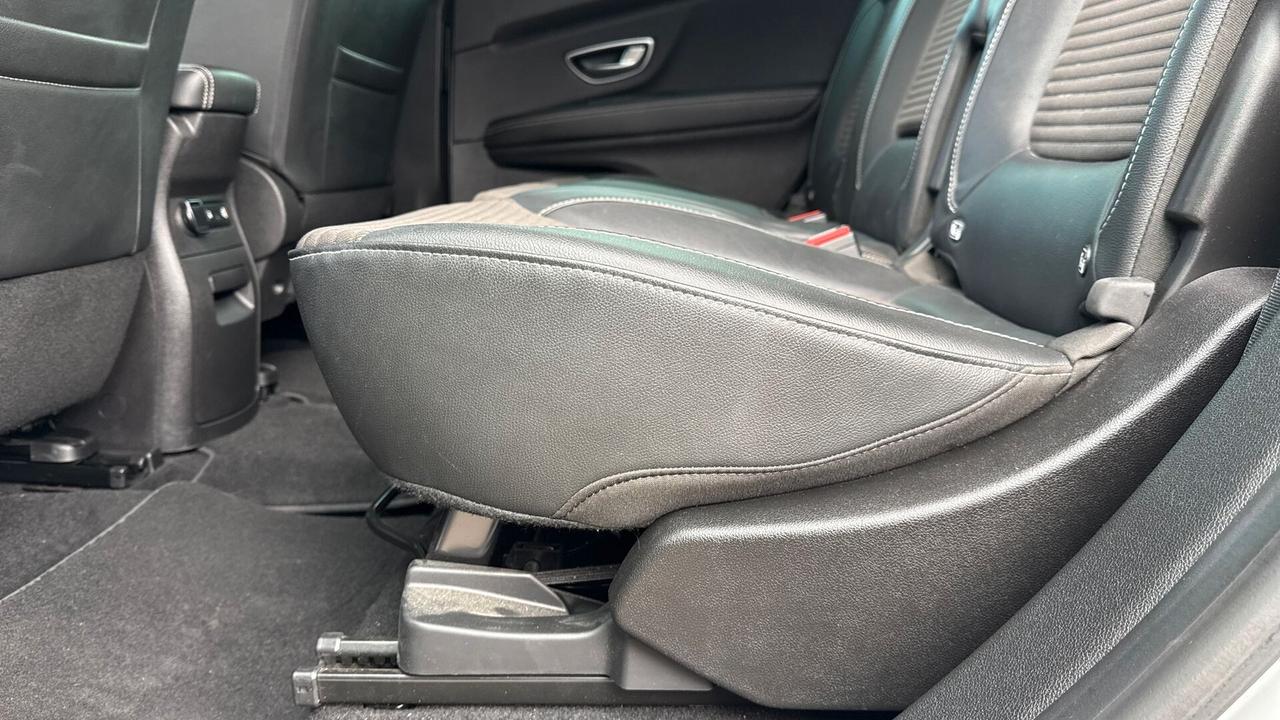 Renault Scenic Blue dCi 120 CV EDC Sport Edition2
