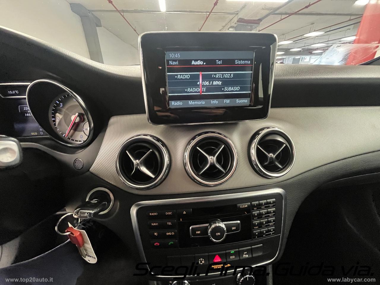 MERCEDES-BENZ GLA 200 CDI Automatic Sport