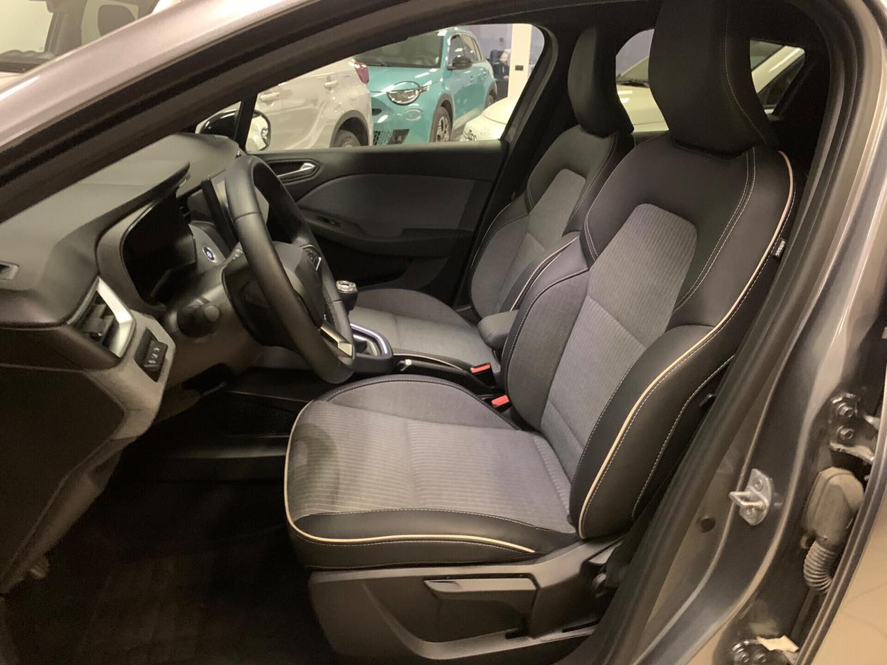 RENAULT CLIO TCE 90 CV 5 PORTE TECHNO