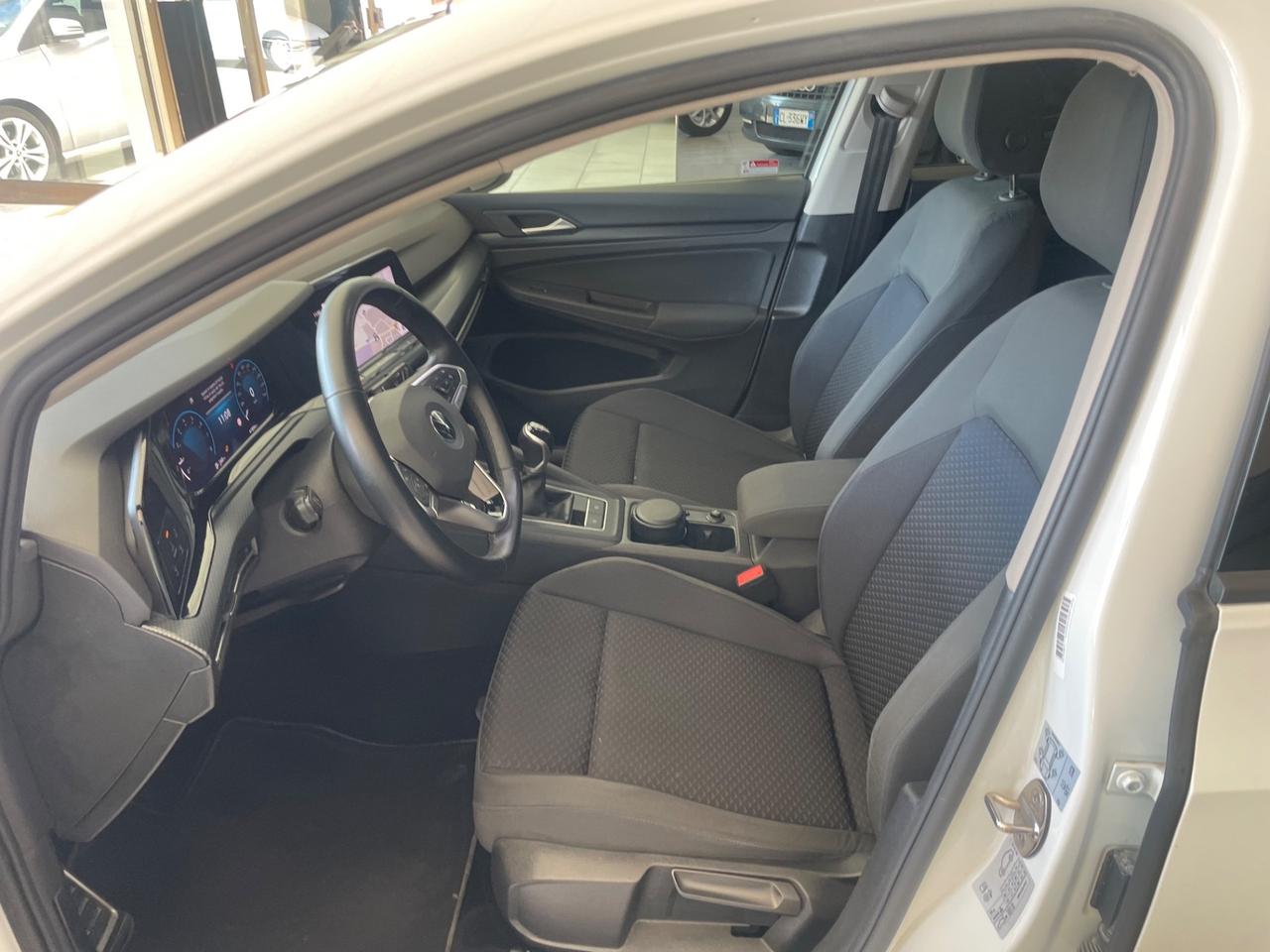 Volkswagen Golf 1.5 TSI EVO ACT Life - Nessun vincolo -