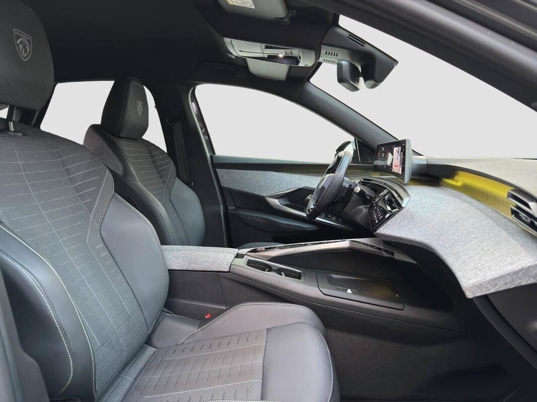 Peugeot 3008 Hybrid 136 e-DCS6 GT 2025