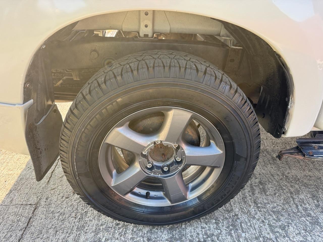 Isuzu D-Max 2.5 Crew Cab Quasar A/T 4WD