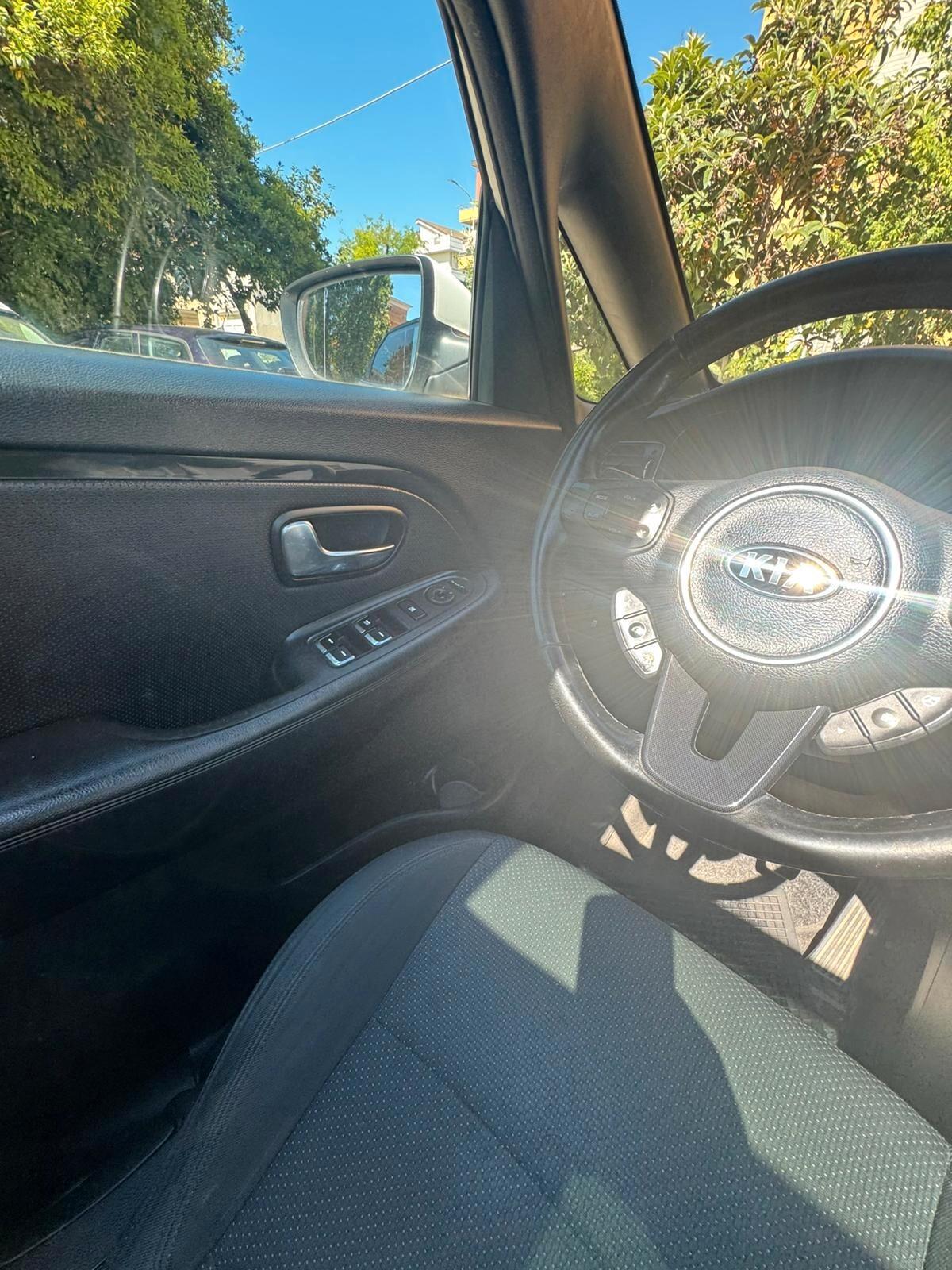 Kia Carens 1.7 CRDi 136 CV Auto Class