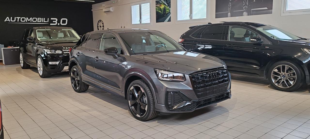 Audi Q2 35 TDI S tronic Identity Black