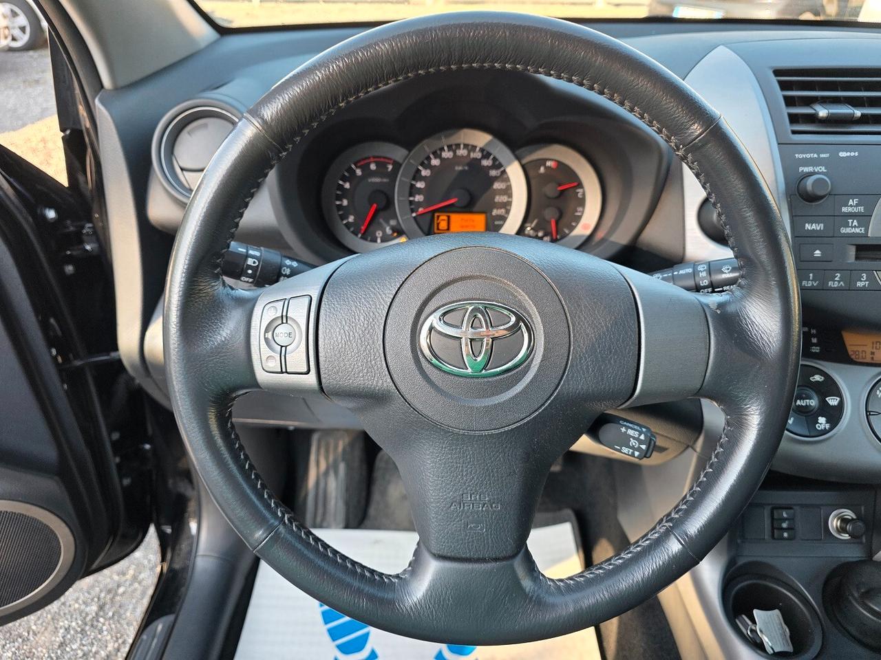 Toyota RAV 4 2.2 D-4D 177 CV Luxury