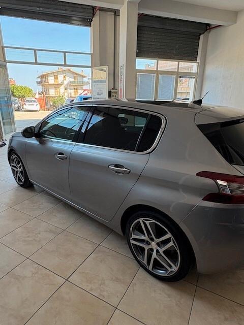 Peugeot 308 BlueHDi 120 S&S EAT6 GT Line