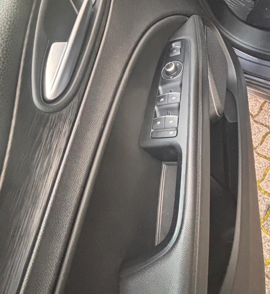 Alfa Romeo Stelvio 2.2 Turbodiesel 160 CV AT8 RWD Business