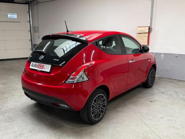 LANCIA Ypsilon 1.0 FireFly 5 porte S&S Hybrid Silver