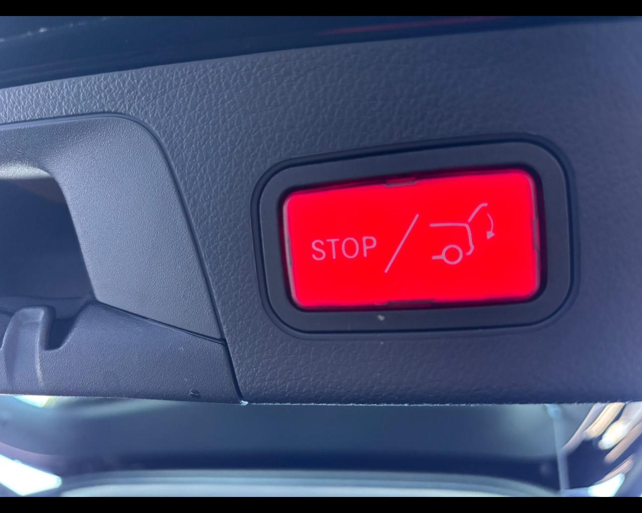 Mercedes-Benz GLA-H247 2023 - GLA 180 AMG Line Premium auto