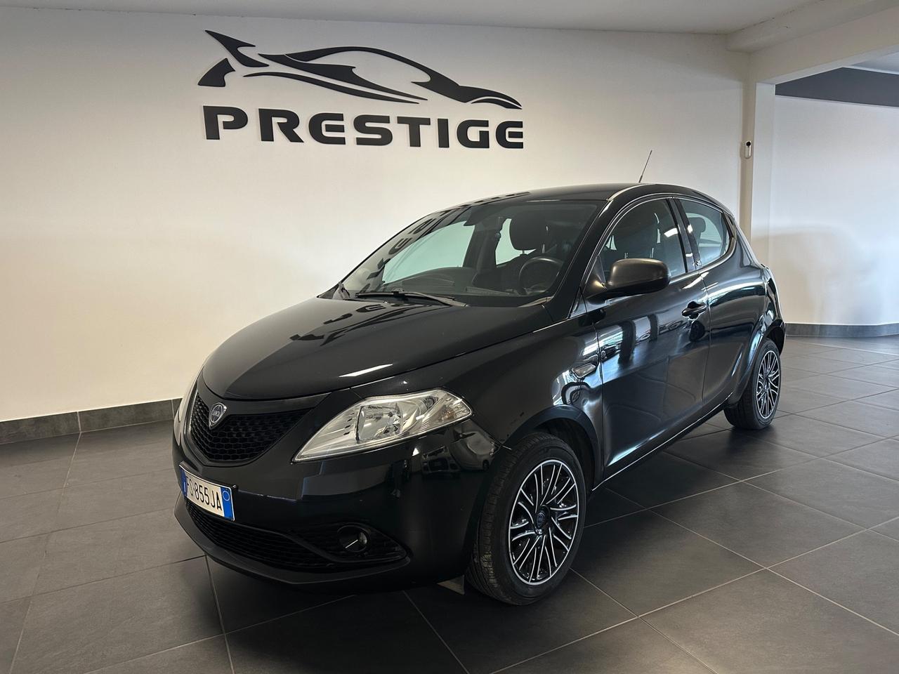 LANCIA YPSILON 1.2 BENZINA 69CV NEOPATENTATI