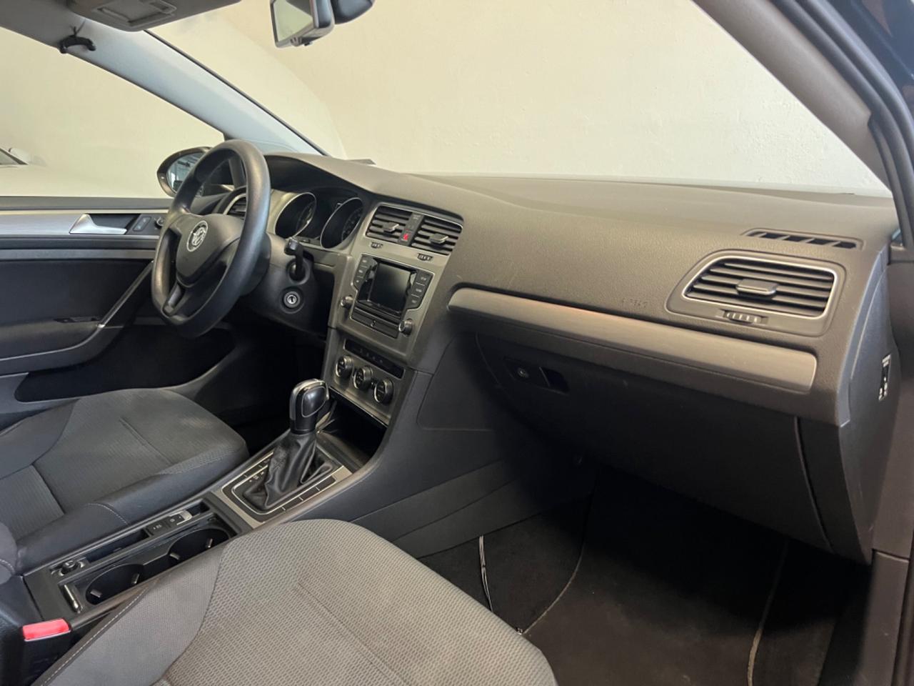 Volkswagen Golf Variant 1.6 TDI 105 CV DSG Highline BlueMotion Tech.