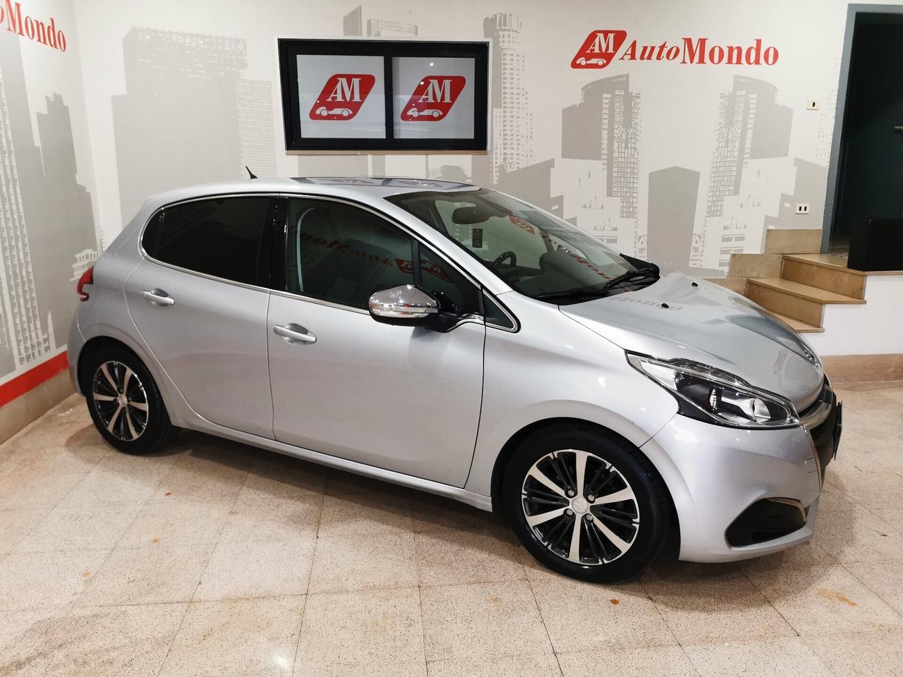 Peugeot 208 BlueHDi 75 5 porte Allure