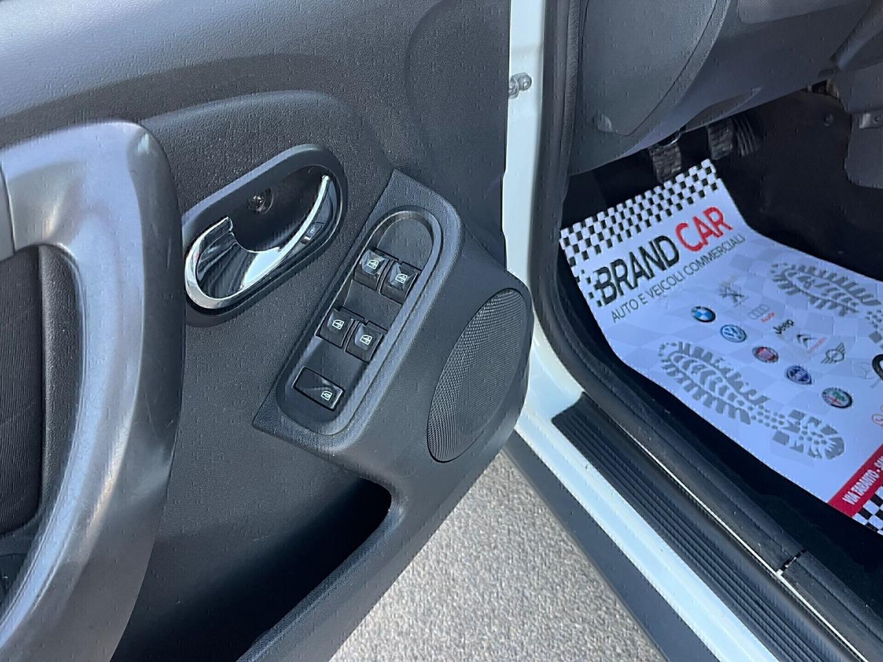 Dacia Duster 1.6 GPL Lauréate Unipro 2015