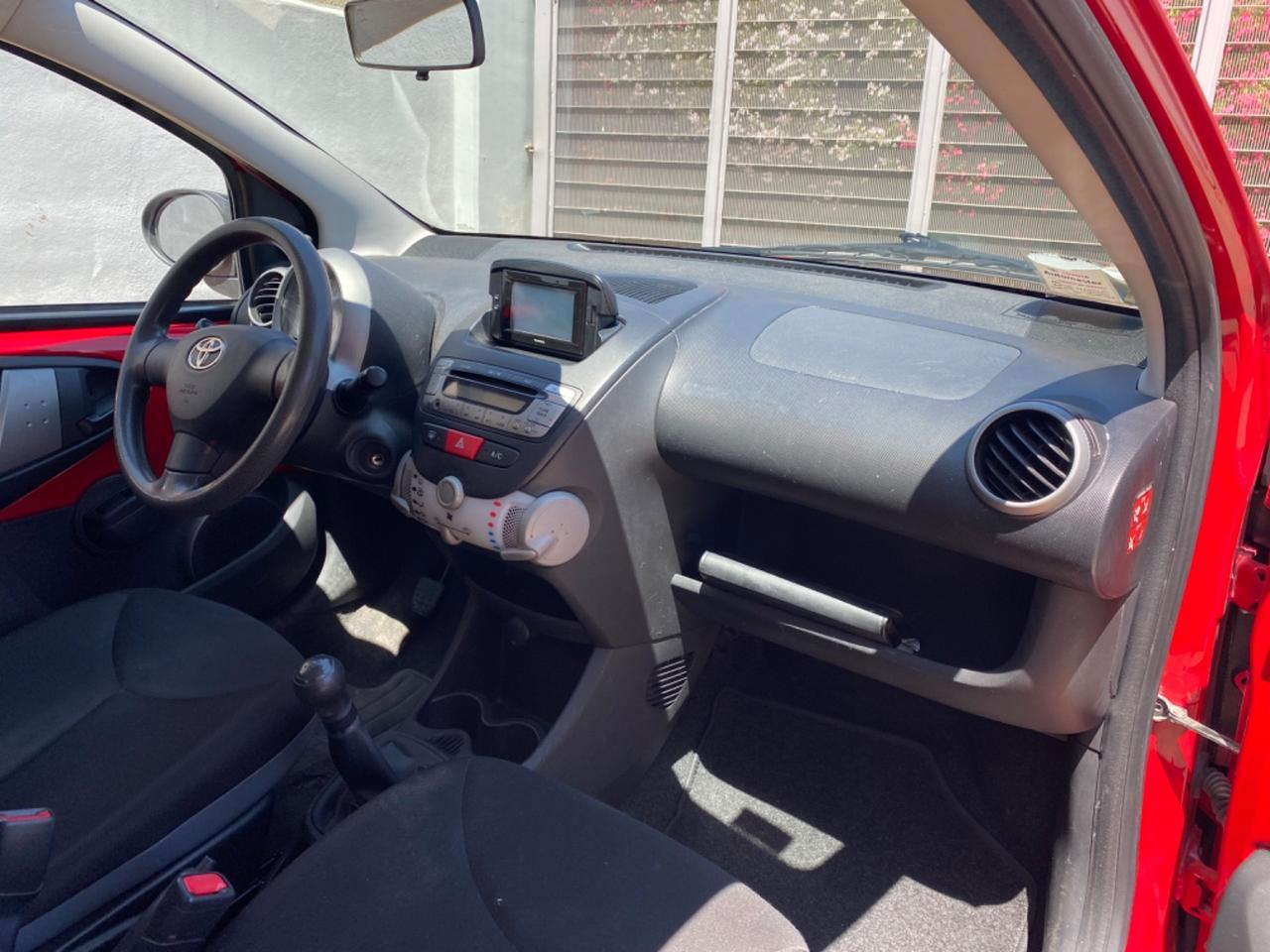 Toyota Aygo 1,0 BZ 68CV | 2014