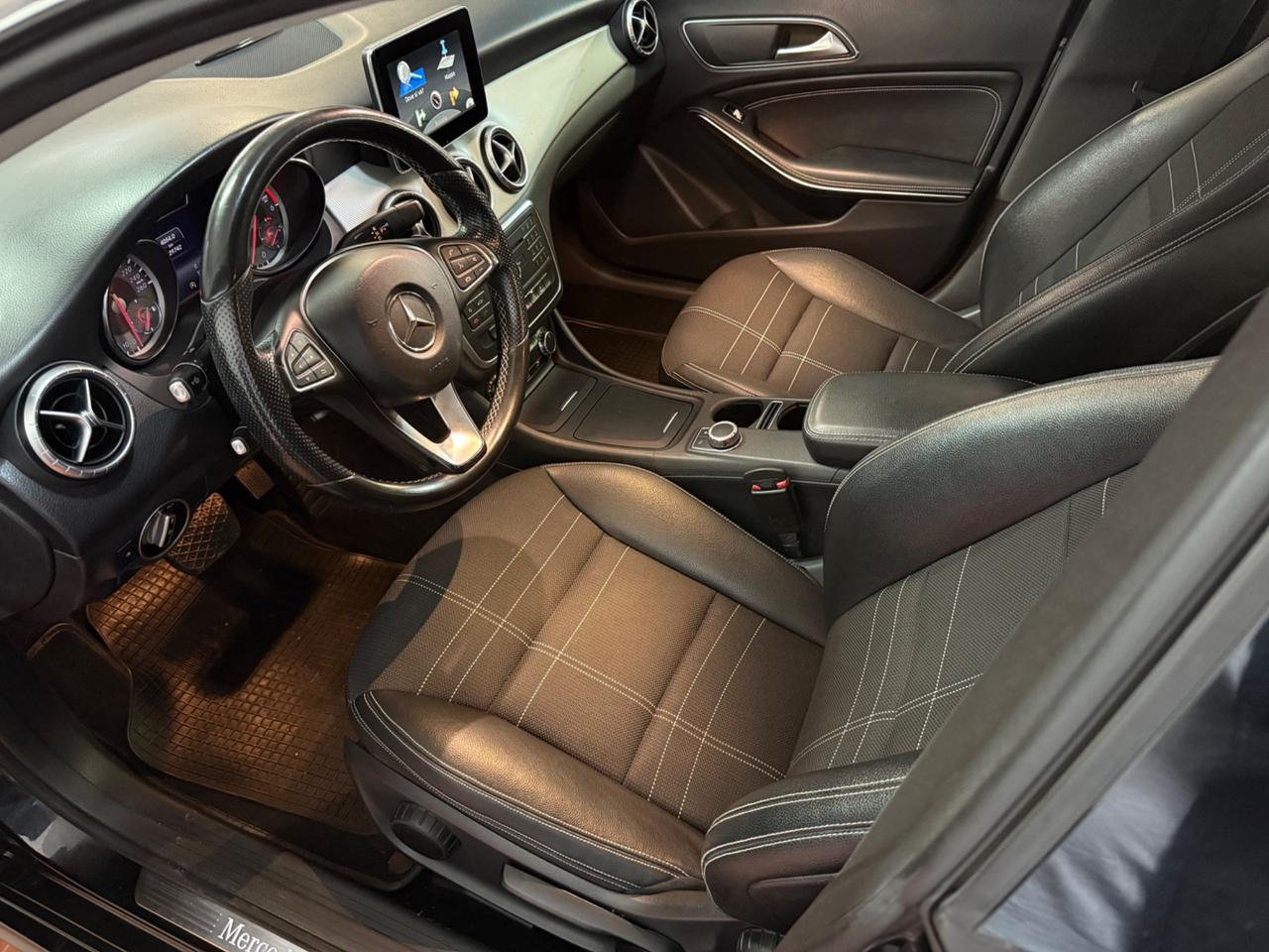 Mercedes-benz CLA 220 CDI Automatic Premium