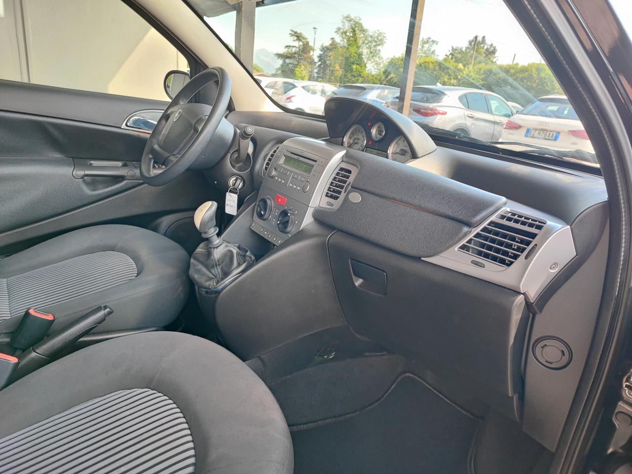 Lancia Ypsilon 1.2 Argento