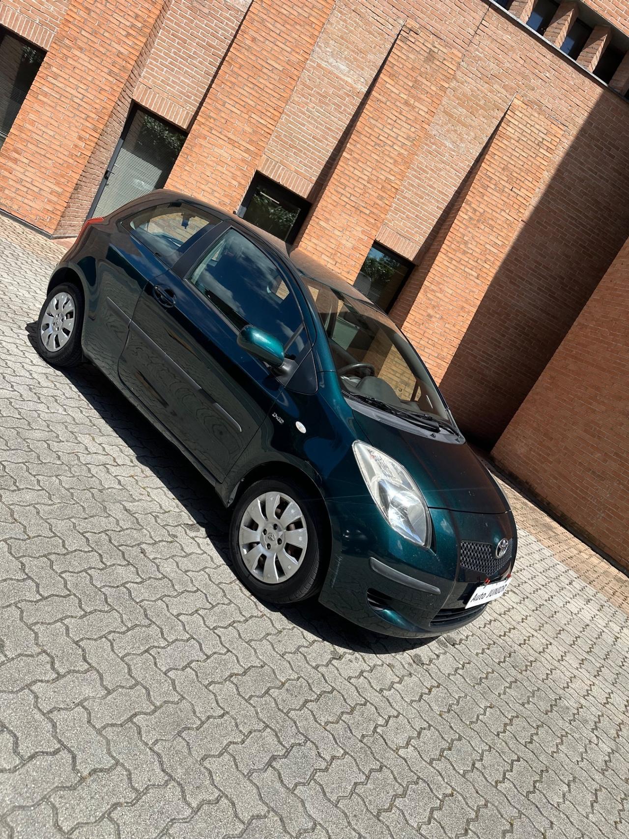 Toyota Yaris 1.4 D-4D 3 porte M-MT Sol